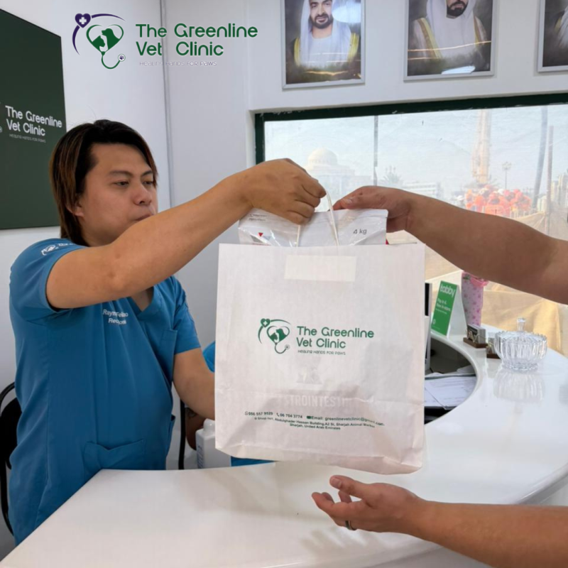 From clinic care to home care — we’re here to support your pet’s needs. 💚